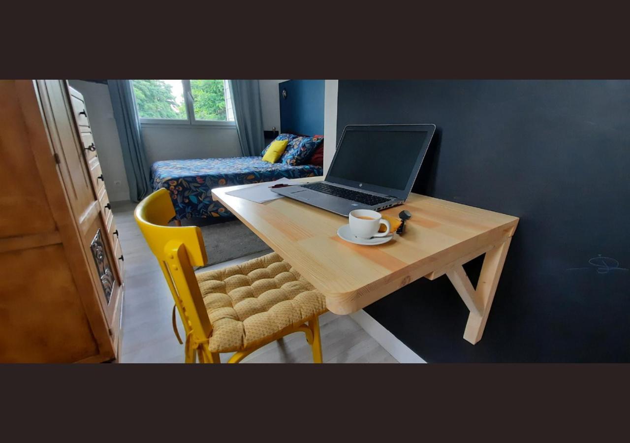 Le3Bismyosotis Apartment มัสซี ภายนอก รูปภาพ